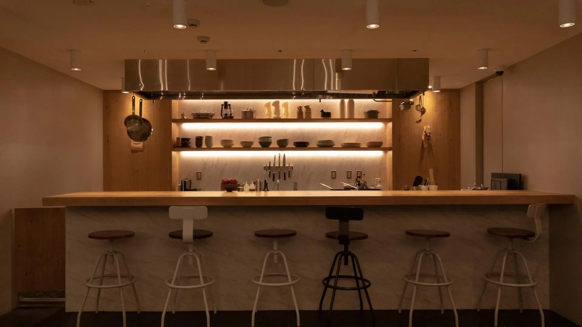 Cafe/Minimal Hotel Our Our Tokyo Hostel